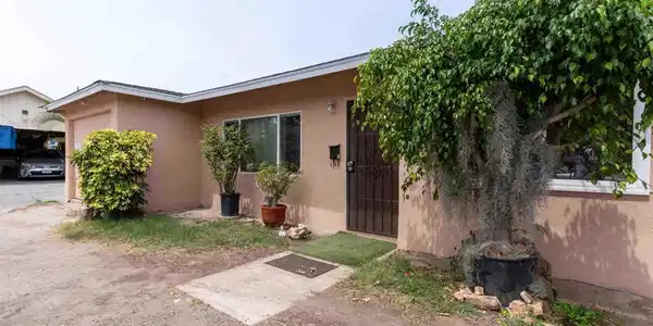 5484 88 Santa Margarita Street