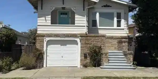 2503 Lowell Ave
