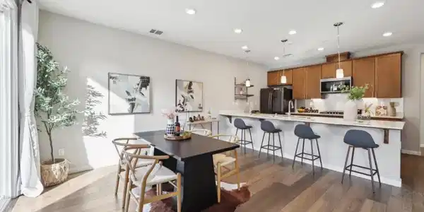 621 Clover Circle