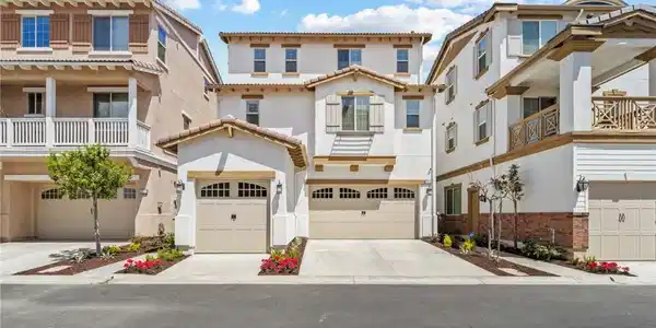 2528 Quiet Sands