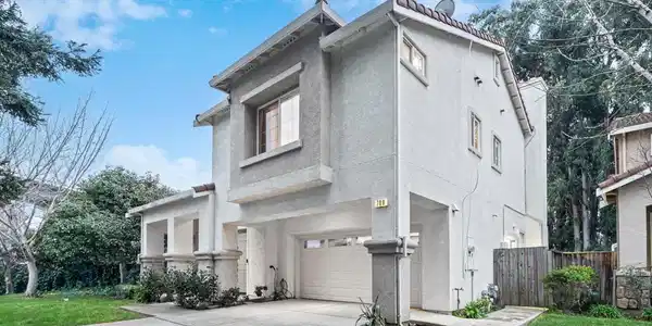 708 Raineer Court