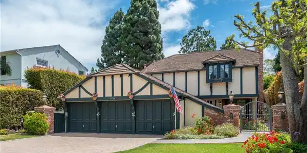 1704 Palos Verdes Drive West