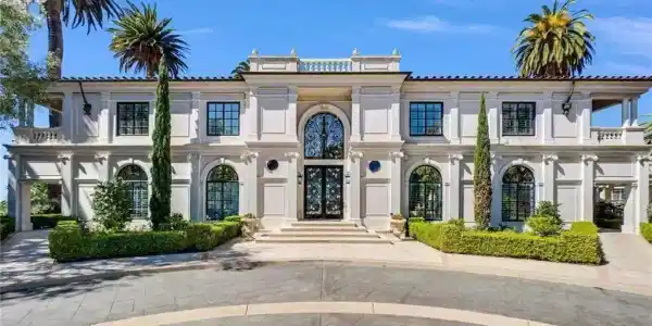 3300 Palos Verdes W