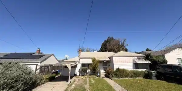 1028 Lucille St