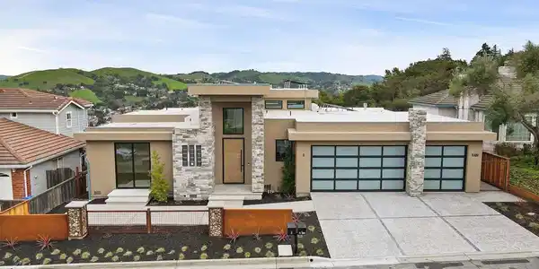 8 North Rancho Ct.