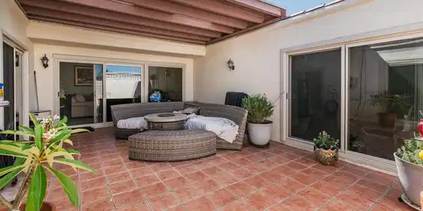 3621 Vista Campana S