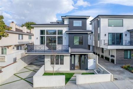 110 S Irena Avenue