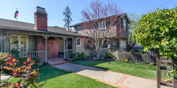 215 Victoria Road