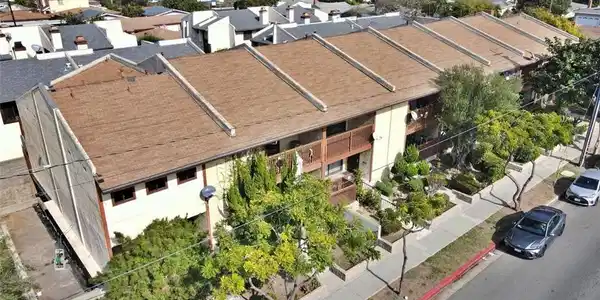 4177 Manhattan Beach Blvd.