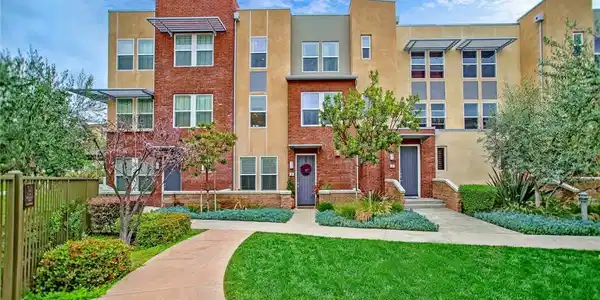 12 Citadel Drive