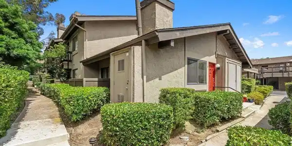 8370 Via Sonoma