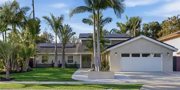 1956 Flamingo Drive