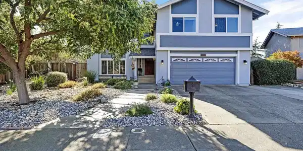 921 Bolton Cir