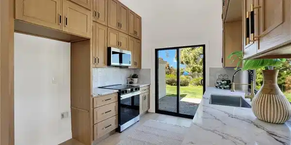 700 Calle Bahia