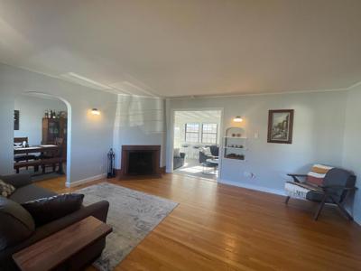 297 N San Anselmo Avenue