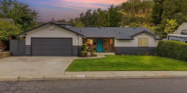 5644 Likins Ave
