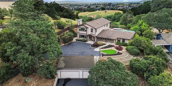 4885 Milden Rd