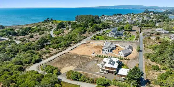 600 Seaview Terrace