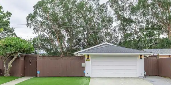 2771 Fleetwood Drive