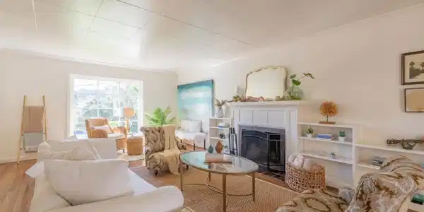32 Via Ventura