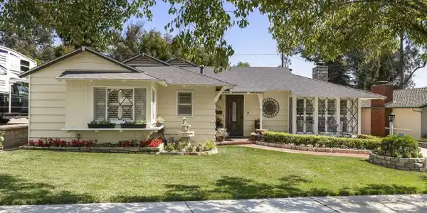 366 Court Avenue