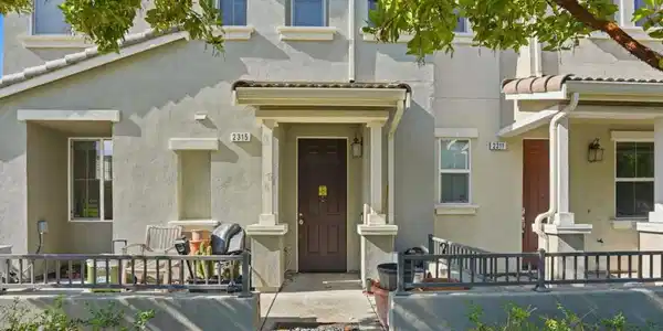 2315 Gibbons Street