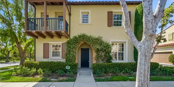 33 Bower Tree