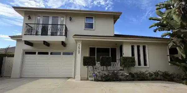 14707 W Sunset Boulevard