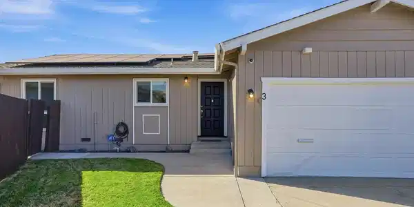 3 W Lake Ct.