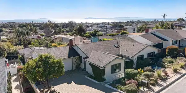 2456 Sherwood Drive