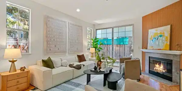 4173 El Camino Real