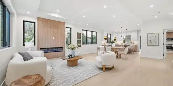 488 Oak Court