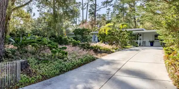 4058 El Bosque Drive