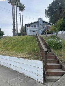 2936 Roosevelt Lane
