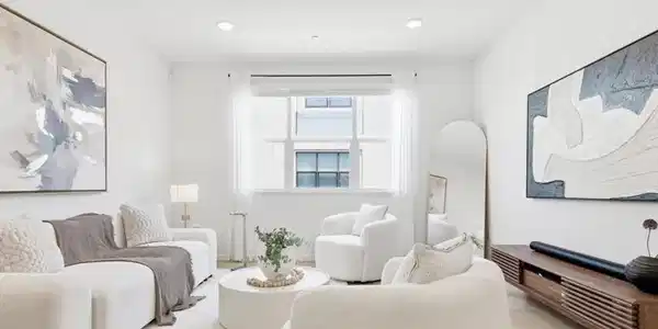 390 Camarillo Terrace