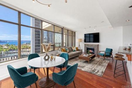 700 W E Street
