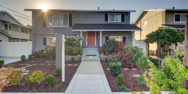 4403 Amador