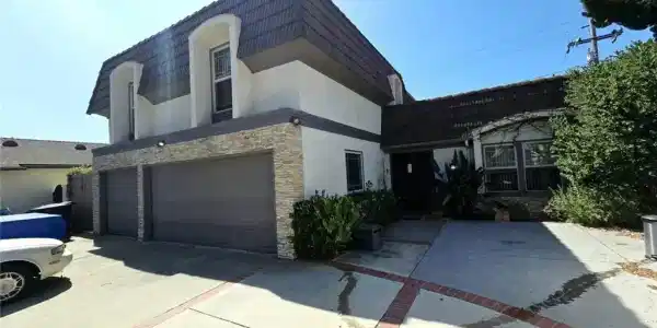 2800 Hill