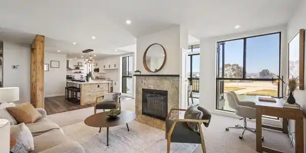 425 Anchor Road