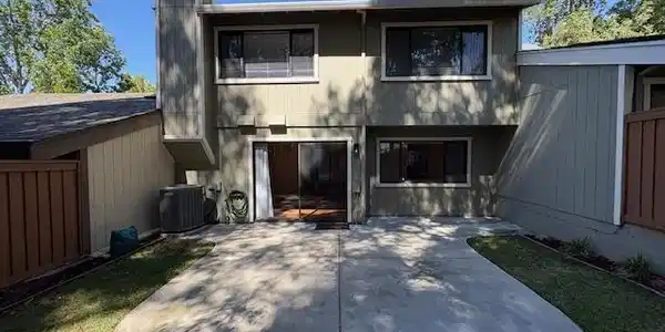 2407 Deer Tree Ct