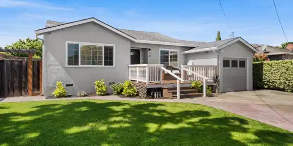 23 Meadow Lane