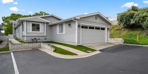 4465 Topaz Ln