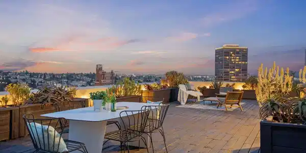 320 Lee Street
