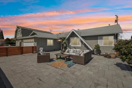 3435 Notre Dame Drive