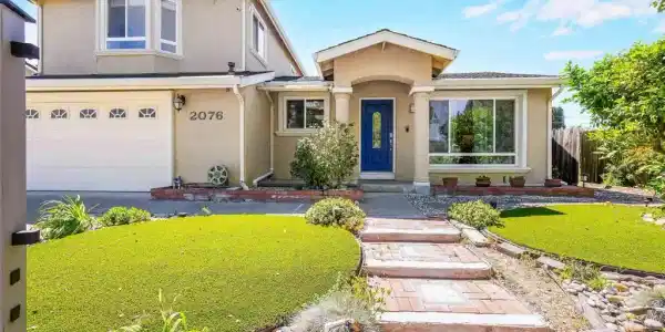2076 Mento Dr
