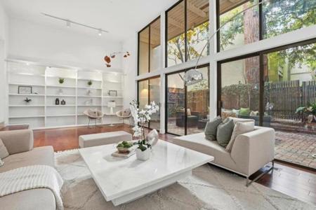 1621 Stone Pine Lane