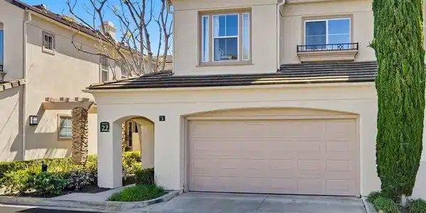 3 La Mirage Circle