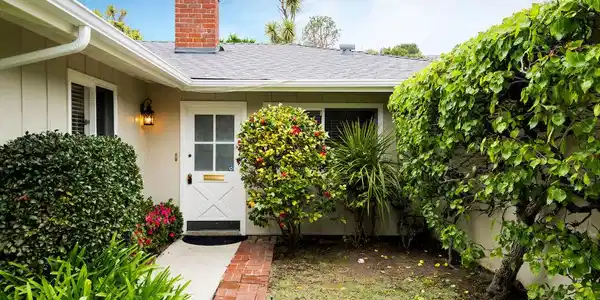 931 Las Pulgas Road