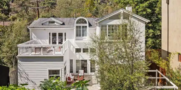 546 E Rustic Road