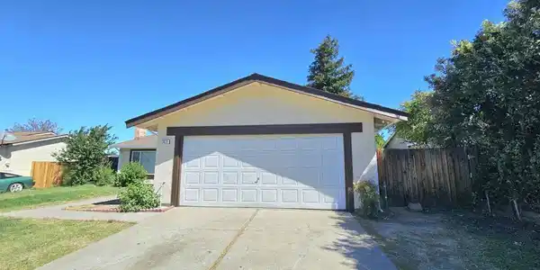 3621 Dimaggio Way